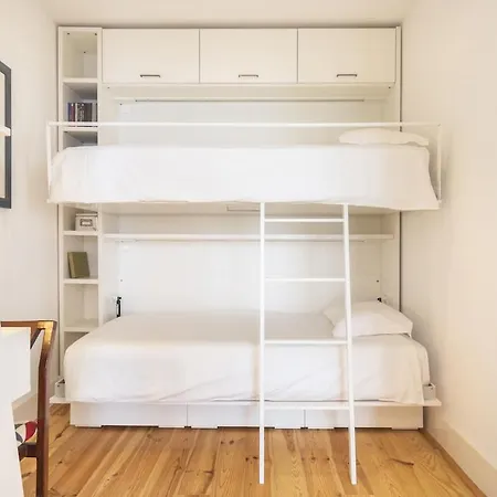 Apartament Bica 2 Bedroom With Ac And Ultra Fast Internet Lizbona