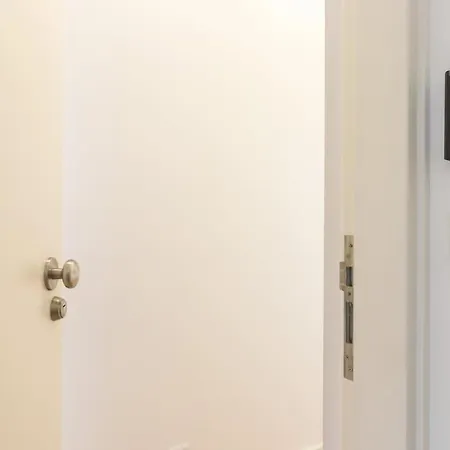 Bica 2 Bedroom With Ac And Ultra Fast Internet Апартаменти