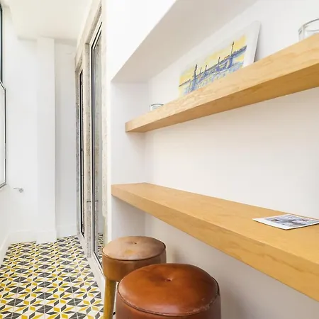 Bica 2 Bed Aircon Ultrafast Net Fully Equipped 아파트 리스본