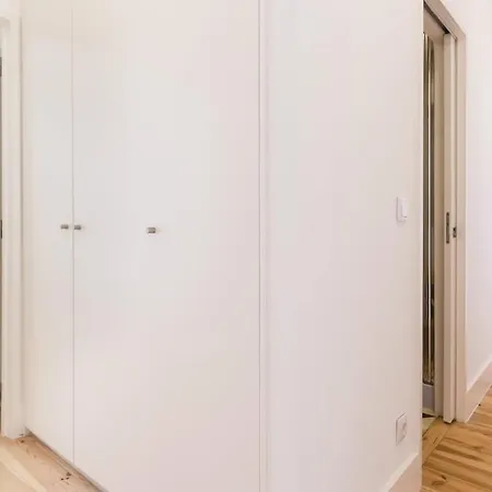 Bica 2 Bedroom With Ac And Ultra Fast Internet Apartman